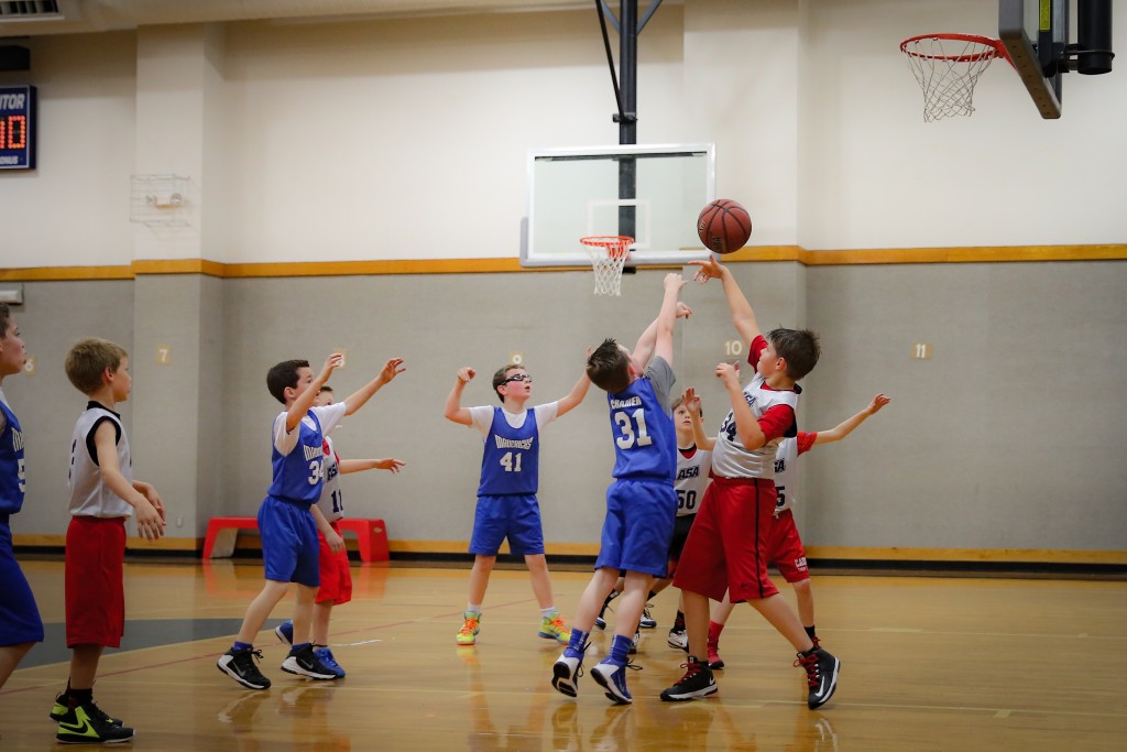 Indoor Basketball Picture with Canon 24-70 Lens