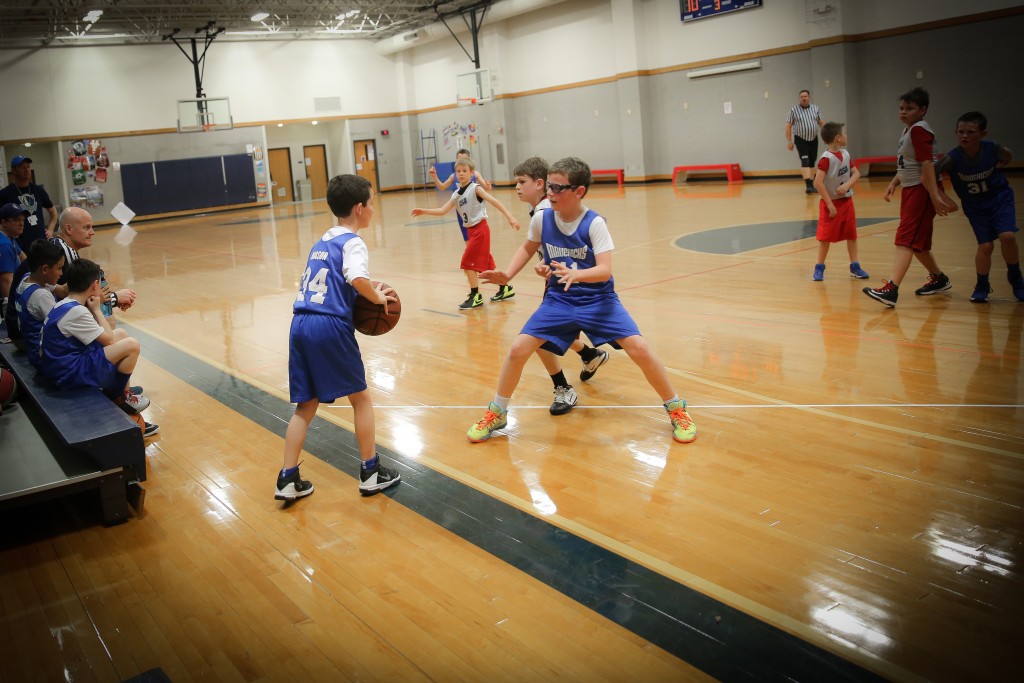 Indoor Basketball Picture with Canon 24-70 Lens