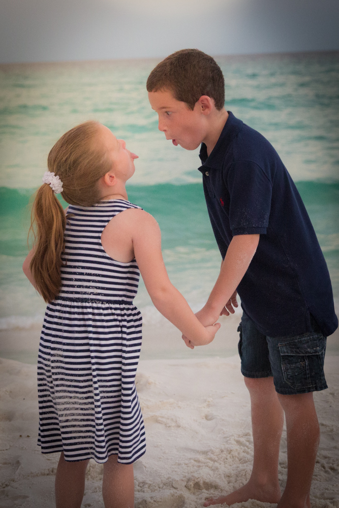 Family Beach Photos Using the Canon Strato Trigger Remote and the Canon RC-6 Wireless Remote